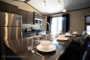 3 Bedroom Waterview Cottage 4B
